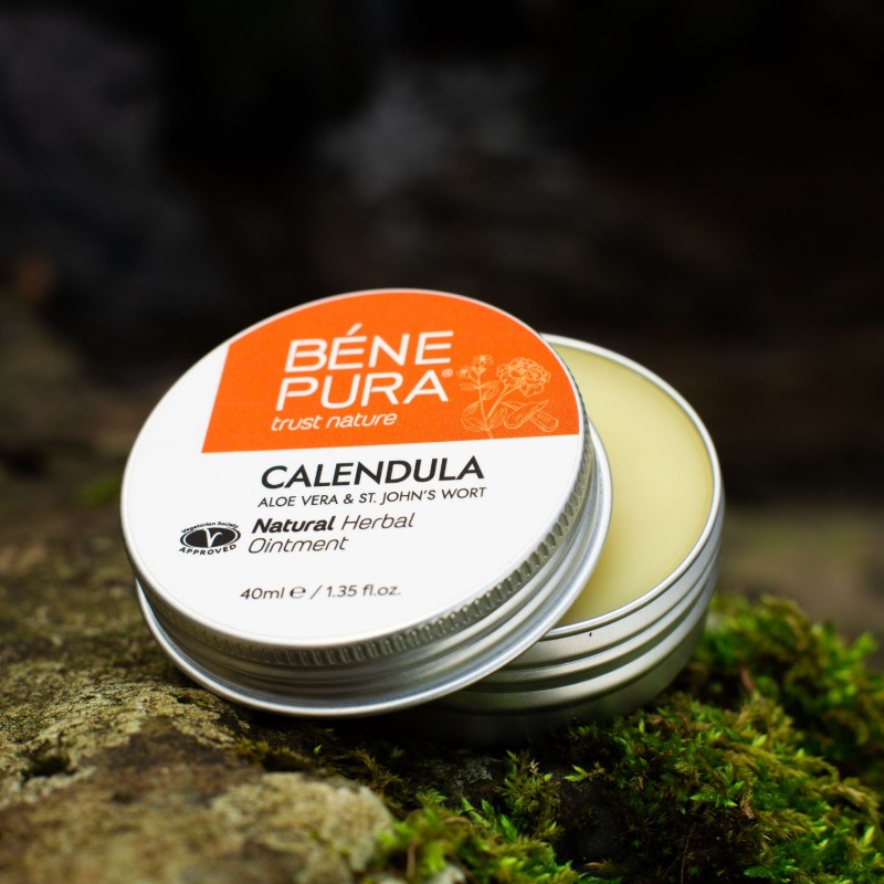 Pommade au Calendula pour Plaies, Brûlures et Cicatrices à l'Aloe Vera et Millepertuis - 40ml Pommade au Calendula pour Plaies, Brûlures et Cicatrices à l'Aloe Vera et Millepertuis - 40ml - Comparaison de produits